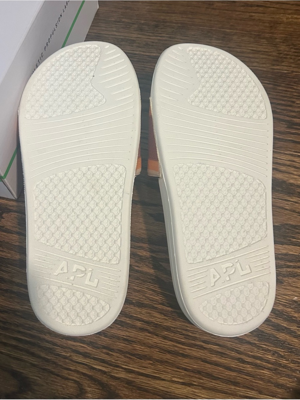 APL Women's BL TechLoom Slide Cedar/Mango/Vailla White Sandals Size 5 - Picture 3 of 4